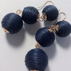 Pom Pom earrings